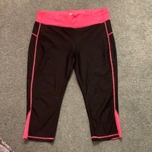 Xersion 3/4 length leggings